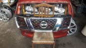 çıkma nissan navara ön panjur