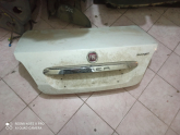 Fiat Linea bagaj kapağı