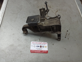 AV2Q-9B470-AC FORD FOCUS 3 MANİFOLT BRAKETİ