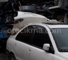 Volvo s40 2001 turbo sağ takım kapı camı