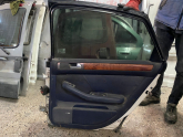 AUDİ A6 SAĞ ARKA KAPI DÖŞEMESİ 1999-2005 MODEL ORJİNAL ÇIKMA