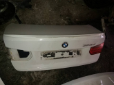 bmw 320 çıkma bagaj kapısı