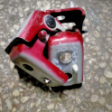 Peugeot 208 kapı menteşesi