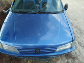 Peugeot 106 ön kaput mevcuttur.