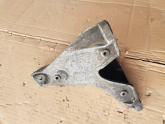 Oto Çıkma Parça / Audi / A4 / Motor / Kulak / Çıkma Parça 