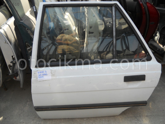 RENAULT 9 SOL ARKA KAPI ORJİNAL ÇIKMA