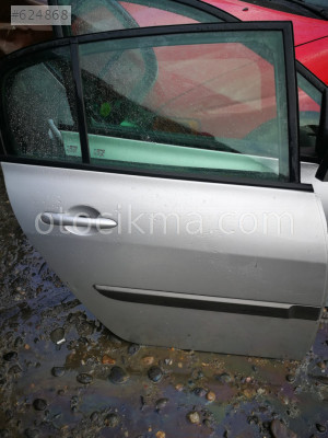 Renault megane 2 çıkma sağ arka kapı