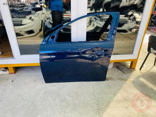 Fiat egea çıkma sol ön kapı (hasarlı parça)