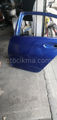 Bmw g20 sol arka kapı