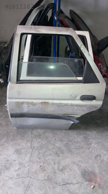 Ford Escort sol arka kapı