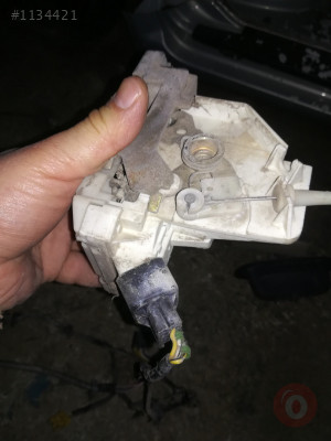 Ford mondeo sol arka kapı kilidi