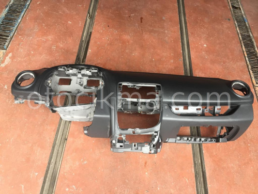 Renault Clio 4 çıkma orjinal torpido