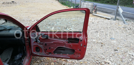 opel corsa b tek kapı sağ ön kapı dolu