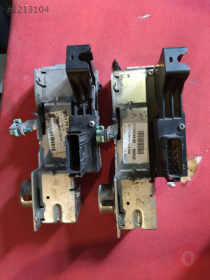 FORD CONNECT SAĞ ÖN KAPI KİLİT