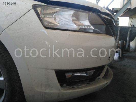 SKODA RAPİD SAĞ FAR