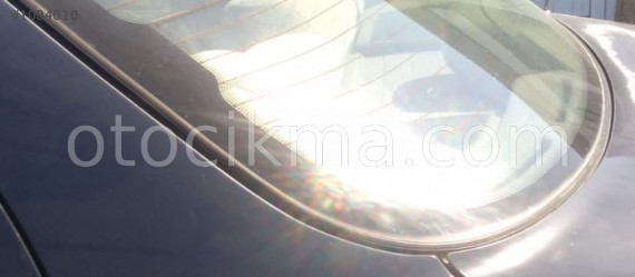 kia clarus 2.0 16v orjinal bagaj camı