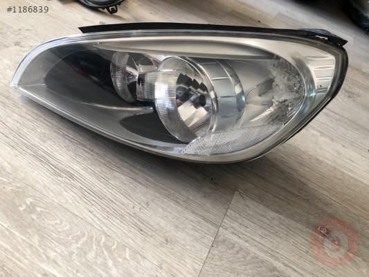 Volvo s60 makyajsız kasa sol far