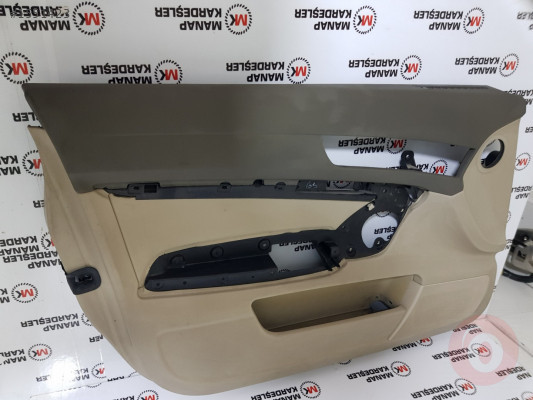 AUDİ A6 KAPI KARTONU SOL ÖN  4F1867105A