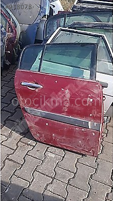 Renault Megane 2 HB Sağ Arka Orjinal Hatasız Kapı