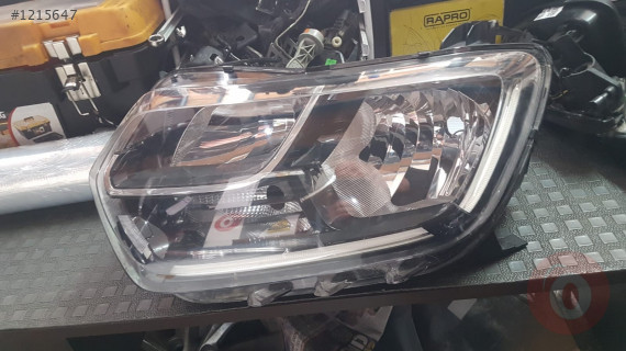 DACİA DUSTER SOL LETLİ FAR ÇIKMA ORİJİNAL