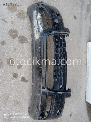 Audi A4 ön tampon