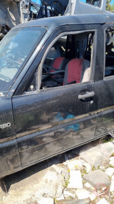 mahindra çıkma sol ön kapı