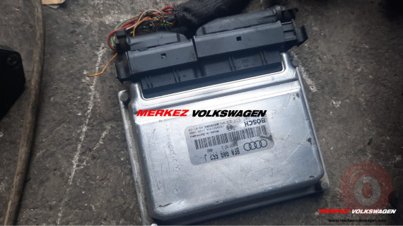 AUDİ - A4 / ALT 2.0 MOTOR BEYNİ (8E0909557J)