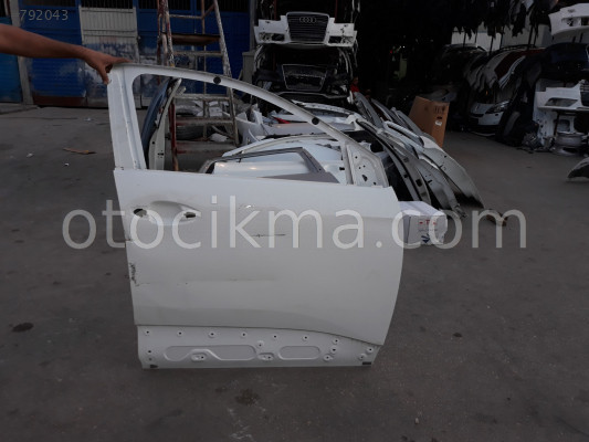 Peugeot 3008 sag ön çıkma kapı