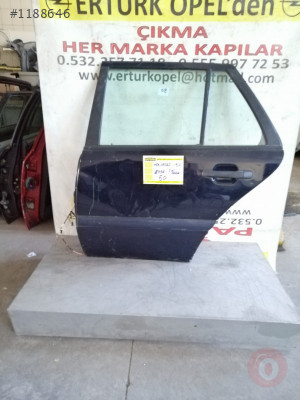 Mercedes 190 E sol arka kapı