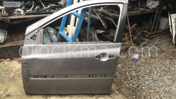 Renault clio 3 çıkma sol ön kapı