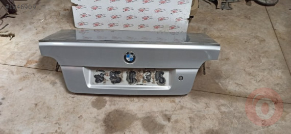 BMW E39 BAĞAJ KAPAĞI