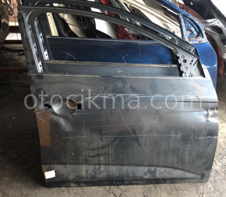 RENAULT MEGANE 4 SAĞ ÖN KAPI ÇIKMA ORJİNAL PARÇALAR