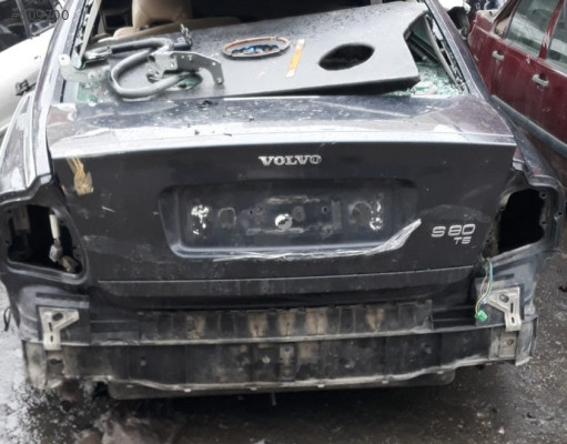 2001 VOLVO S80 HATASIZ BAGAJ KAPAĞI.