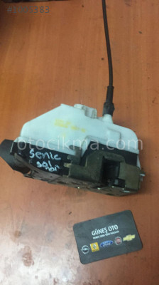 RENAULT SCENİC SOL ÖN KAPI KİLİTİ