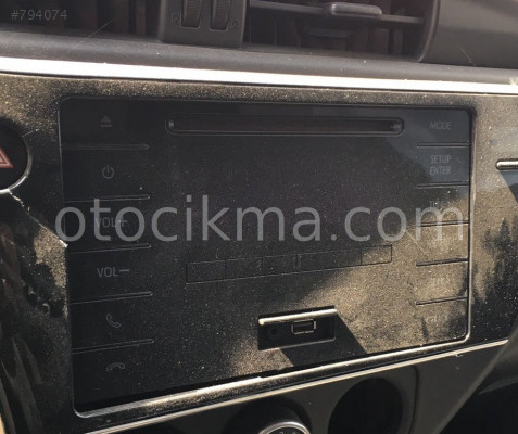 2017 TOYOTA COROLLA 1.3 ORİJİNAL CD ÇALAR.