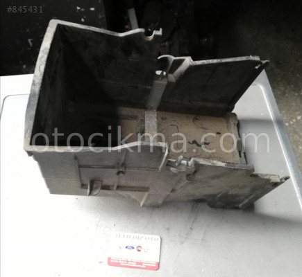 FORD FOCUS 2 AKÜ ALT PLASTİĞİ
