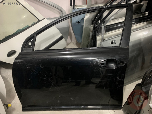 TOYOTA AVENSİS ÇIKMA ORJİNAL SOL ÖN KAPI