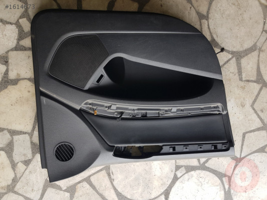AUDİ Q7 SOL KAPI KARTONU 4L1867105 4L1867305