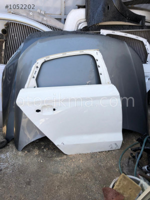 2014 audi a3 sağ arka kapı