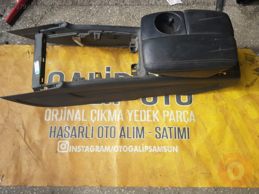 Audi A6 Orta Konsol Hatasız Orjinal Çıkma