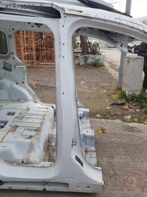Ford Courier Kapı Direği Hatasız Orjinal Çıkma