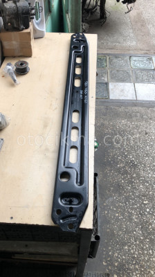 Volvo s60 radyatör alt demiri