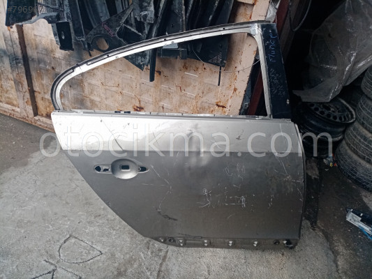 renault fluence sağ arka kapı füme