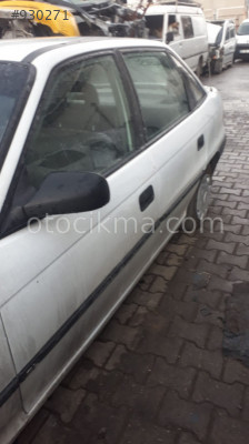 opel astra f sol ön kapı kolu çıkma