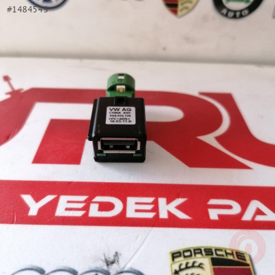 5Q0035726 USB GİRİŞİ