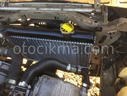 BMV E30 SU RADYATÖRÜ