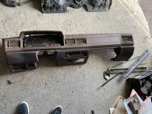 Mitsubishi galant dolu torpido
