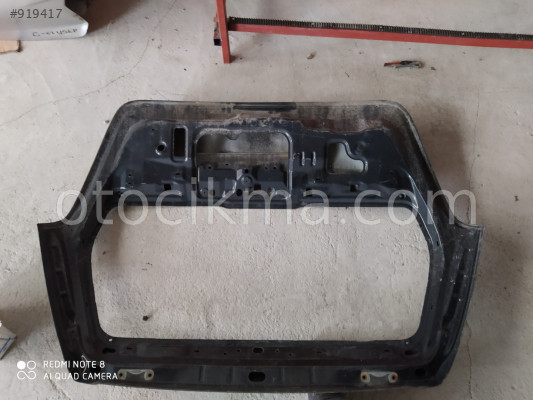 Subaru Forester bagaj kapısı