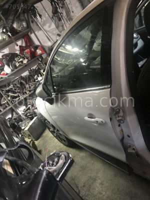 Renault clio 4 çıkma sol ön kapı dolu hatasız