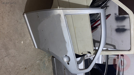 VOLKSWAGEN BORA SOL ARKA KAPI 1998-2005